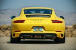 Porsche 911 Carrera T Coupe 2018 года (NA)